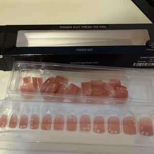 Pink Snowflake Press-On Nails finger suit